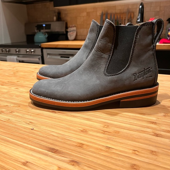 Dayton wholecut Chelsea boots in charcoal newbuck suede size 5.5 E fits men 6.5 - Picture 4 of 4